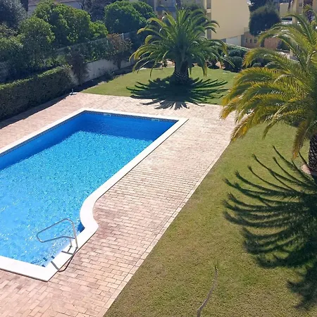 Pool View Balcony & Walk To Beach, By Timecooler Апартаменты Лагуш