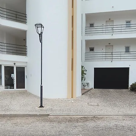 Pool View Balcony & Walk To Beach, By Timecooler Appartement *