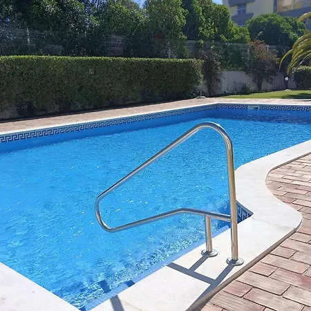 Pool View Balcony & Walk To Beach, By Timecooler Lagos