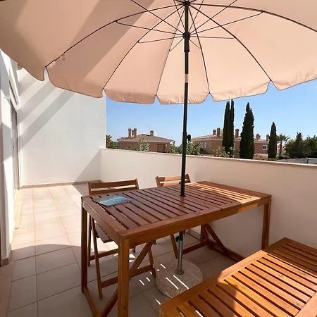 Pool View Balcony & Walk To Beach, By Timecooler *